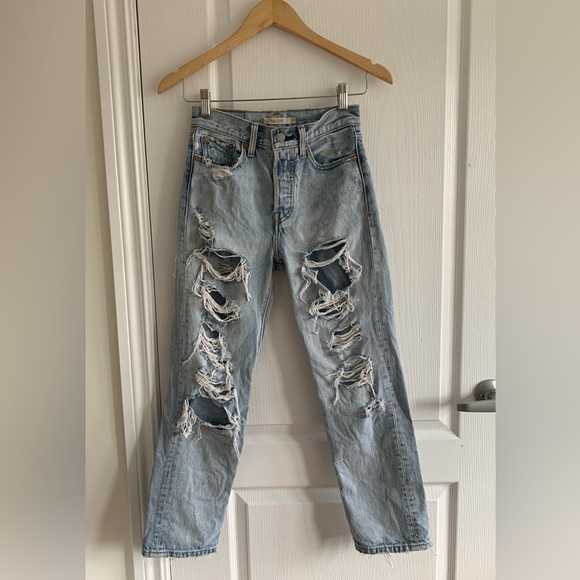 Levi Jeans - Picture 2 of 6